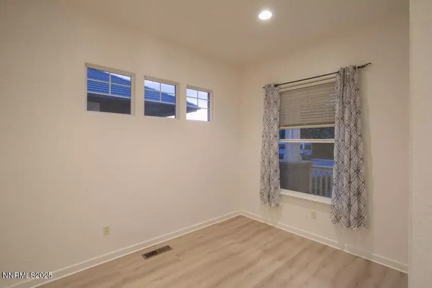 1131 Turnberry, Sparks, Nevada 89436, 4 Bedrooms Bedrooms, ,3 BathroomsBathrooms,Residential,Residential,Turnberry,250051569
