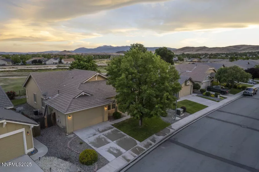 1131 Turnberry, Sparks, Nevada 89436, 4 Bedrooms Bedrooms, ,3 BathroomsBathrooms,Residential,Residential,Turnberry,250051569