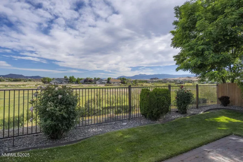 1131 Turnberry, Sparks, Nevada 89436, 4 Bedrooms Bedrooms, ,3 BathroomsBathrooms,Residential,Residential,Turnberry,250051569