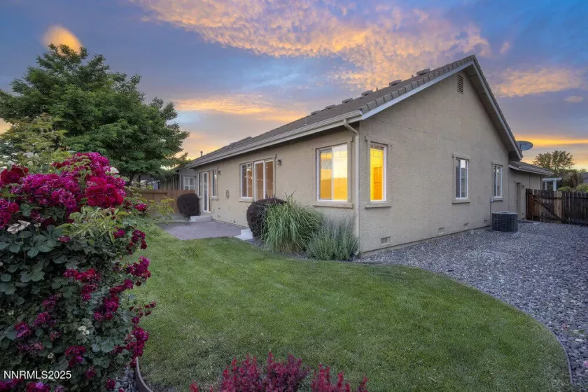 1131 Turnberry, Sparks, Nevada 89436, 4 Bedrooms Bedrooms, ,3 BathroomsBathrooms,Residential,Residential,Turnberry,250051569