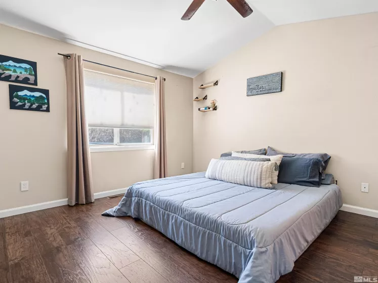 1466 Edlesborough, Gardnerville, Nevada 89410, 3 Bedrooms Bedrooms, ,2 BathroomsBathrooms,Residential,Residential,Edlesborough,250006463