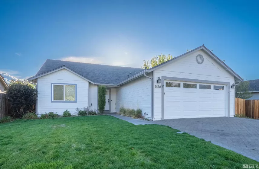 1466 Edlesborough, Gardnerville, Nevada 89410, 3 Bedrooms Bedrooms, ,2 BathroomsBathrooms,Residential,Residential,Edlesborough,250006463