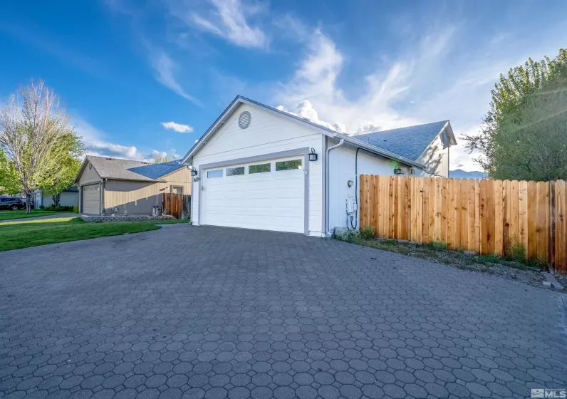 1466 Edlesborough, Gardnerville, Nevada 89410, 3 Bedrooms Bedrooms, ,2 BathroomsBathrooms,Residential,Residential,Edlesborough,250006463