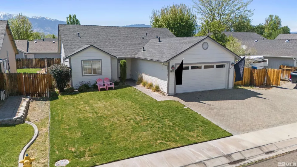 1466 Edlesborough, Gardnerville, Nevada 89410, 3 Bedrooms Bedrooms, ,2 BathroomsBathrooms,Residential,Residential,Edlesborough,250006463