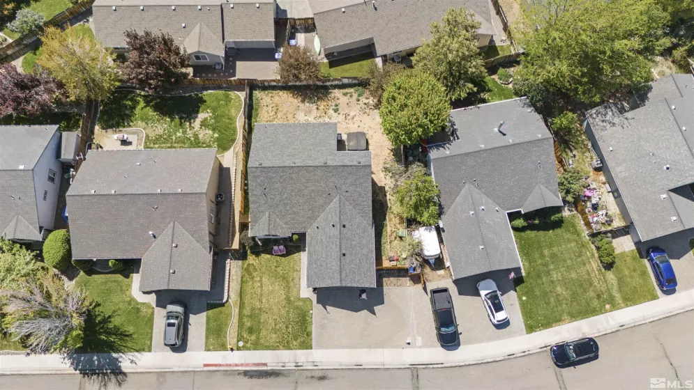 1466 Edlesborough, Gardnerville, Nevada 89410, 3 Bedrooms Bedrooms, ,2 BathroomsBathrooms,Residential,Residential,Edlesborough,250006463