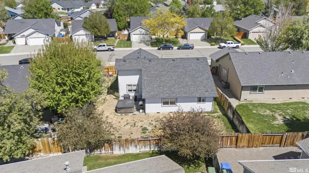 1466 Edlesborough, Gardnerville, Nevada 89410, 3 Bedrooms Bedrooms, ,2 BathroomsBathrooms,Residential,Residential,Edlesborough,250006463