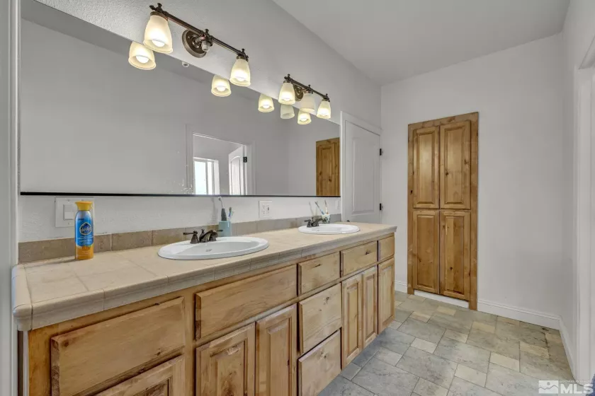 1720 Benton, Minden, Nevada 89423, 3 Bedrooms Bedrooms, ,3 BathroomsBathrooms,Residential,Residential,Benton,250002268
