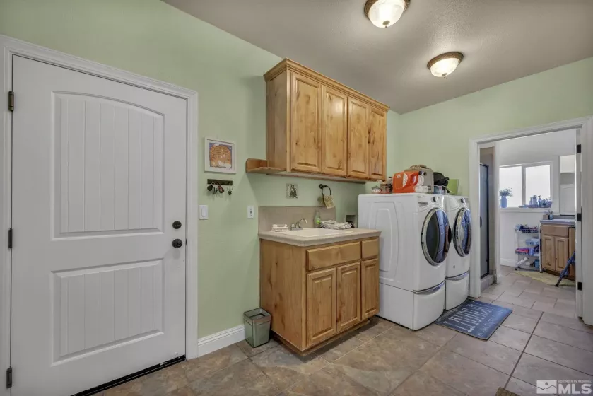 1720 Benton, Minden, Nevada 89423, 3 Bedrooms Bedrooms, ,3 BathroomsBathrooms,Residential,Residential,Benton,250002268