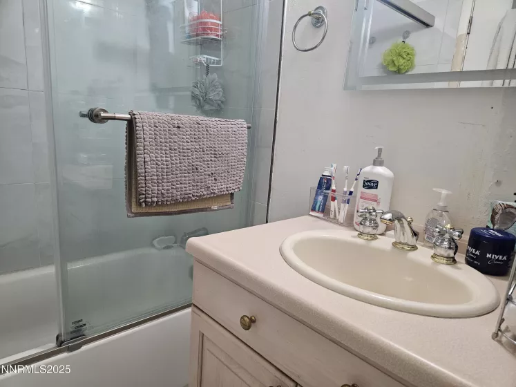 1591 York, Sparks, Nevada 89431, 3 Bedrooms Bedrooms, ,2 BathroomsBathrooms,Residential,Residential,York,250051582