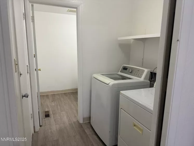1591 York, Sparks, Nevada 89431, 3 Bedrooms Bedrooms, ,2 BathroomsBathrooms,Residential,Residential,York,250051582