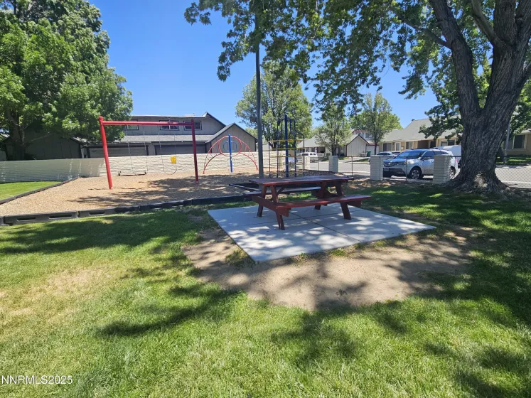 1591 York, Sparks, Nevada 89431, 3 Bedrooms Bedrooms, ,2 BathroomsBathrooms,Residential,Residential,York,250051582