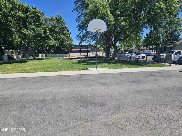 1591 York, Sparks, Nevada 89431, 3 Bedrooms Bedrooms, ,2 BathroomsBathrooms,Residential,Residential,York,250051582
