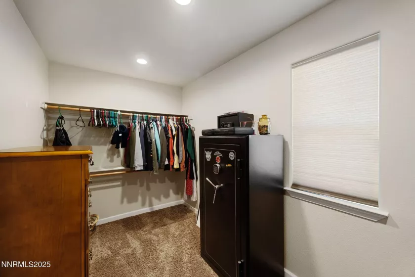 1827 Hickory, Fernley, Nevada 89408, 4 Bedrooms Bedrooms, ,2 BathroomsBathrooms,Residential,Residential,Hickory,250051597