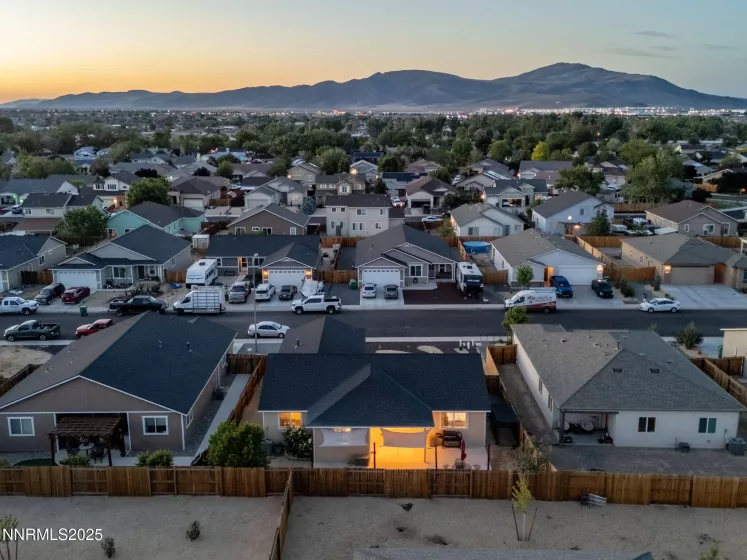 1827 Hickory, Fernley, Nevada 89408, 4 Bedrooms Bedrooms, ,2 BathroomsBathrooms,Residential,Residential,Hickory,250051597