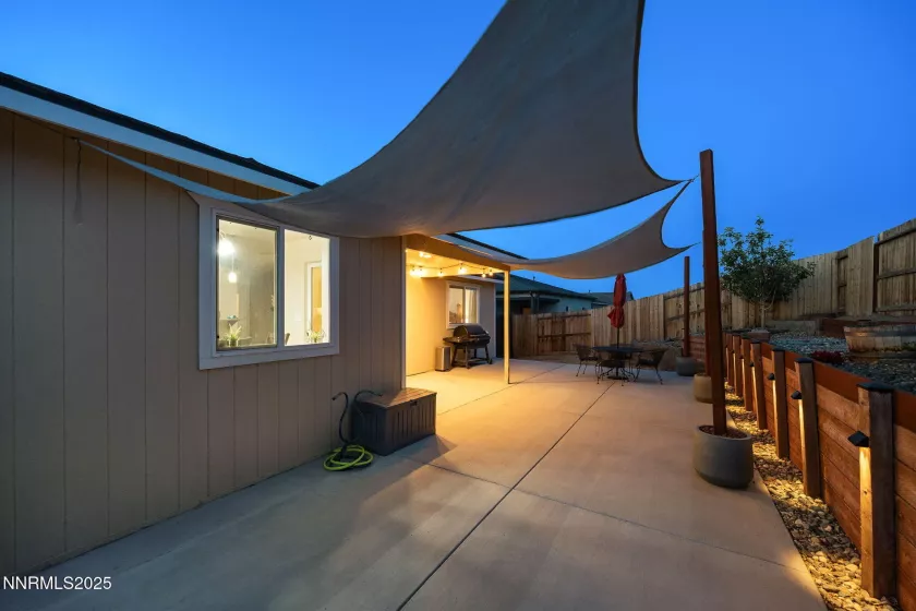 1827 Hickory, Fernley, Nevada 89408, 4 Bedrooms Bedrooms, ,2 BathroomsBathrooms,Residential,Residential,Hickory,250051597