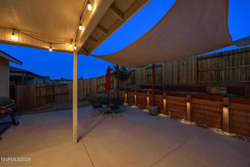 1827 Hickory, Fernley, Nevada 89408, 4 Bedrooms Bedrooms, ,2 BathroomsBathrooms,Residential,Residential,Hickory,250051597