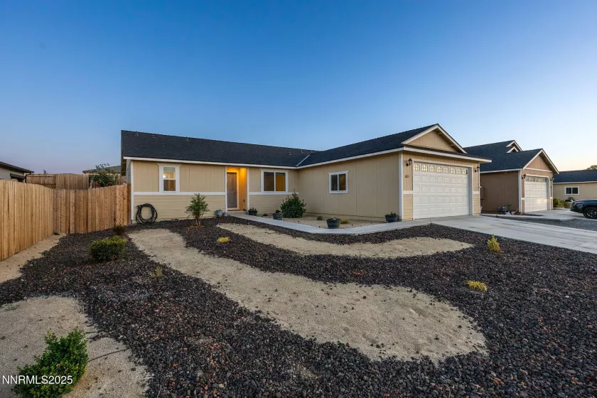 1827 Hickory, Fernley, Nevada 89408, 4 Bedrooms Bedrooms, ,2 BathroomsBathrooms,Residential,Residential,Hickory,250051597