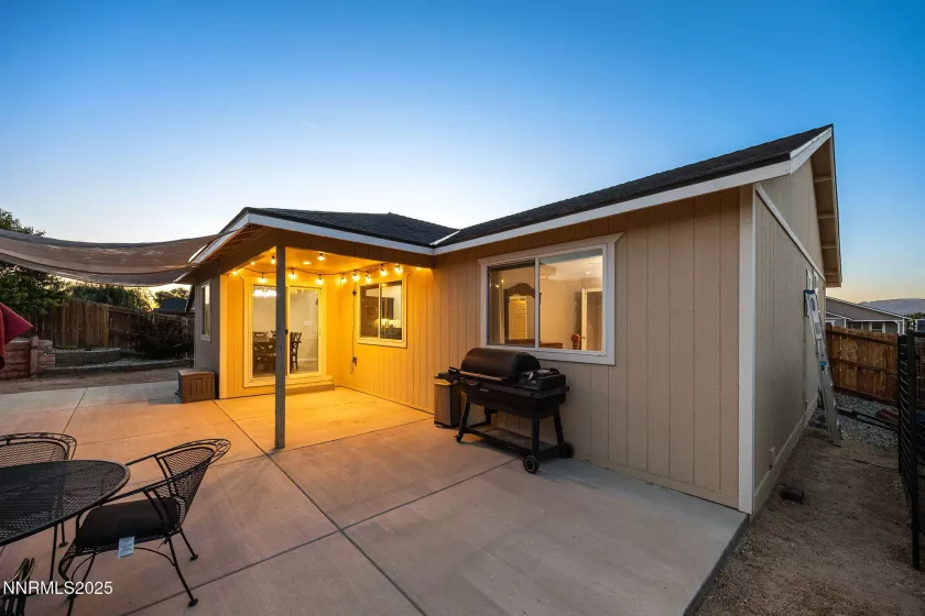 1827 Hickory, Fernley, Nevada 89408, 4 Bedrooms Bedrooms, ,2 BathroomsBathrooms,Residential,Residential,Hickory,250051597