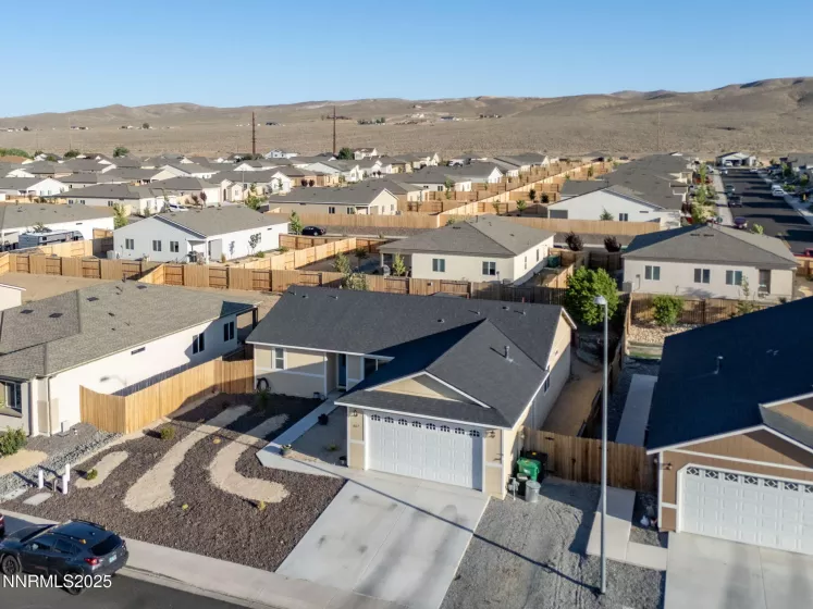 1827 Hickory, Fernley, Nevada 89408, 4 Bedrooms Bedrooms, ,2 BathroomsBathrooms,Residential,Residential,Hickory,250051597
