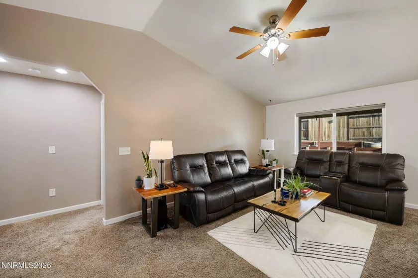 1827 Hickory, Fernley, Nevada 89408, 4 Bedrooms Bedrooms, ,2 BathroomsBathrooms,Residential,Residential,Hickory,250051597