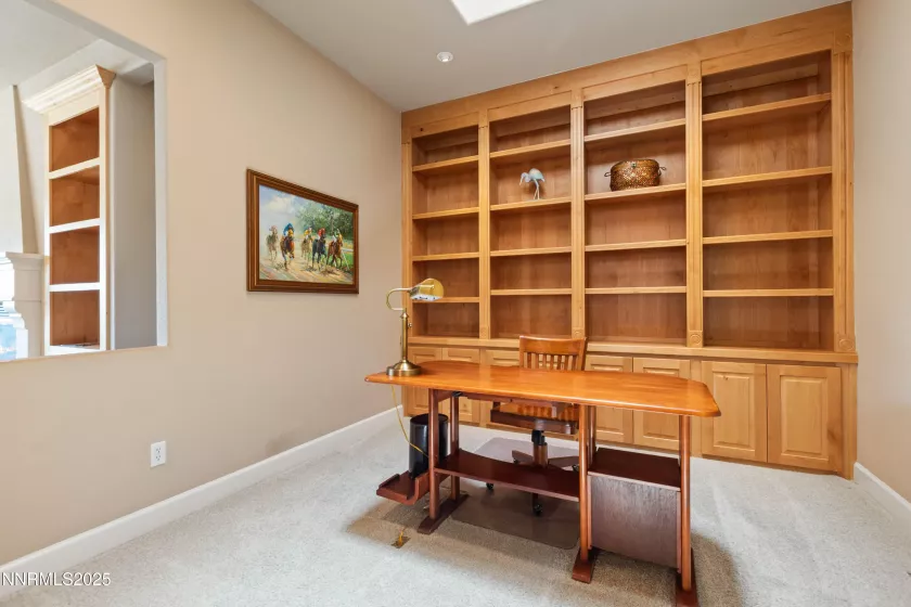 Dedicated office with built ins!