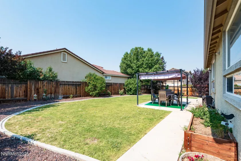 101 Moore, Dayton, Nevada 89403, 3 Bedrooms Bedrooms, ,2 BathroomsBathrooms,Residential,Residential,Moore,250051608
