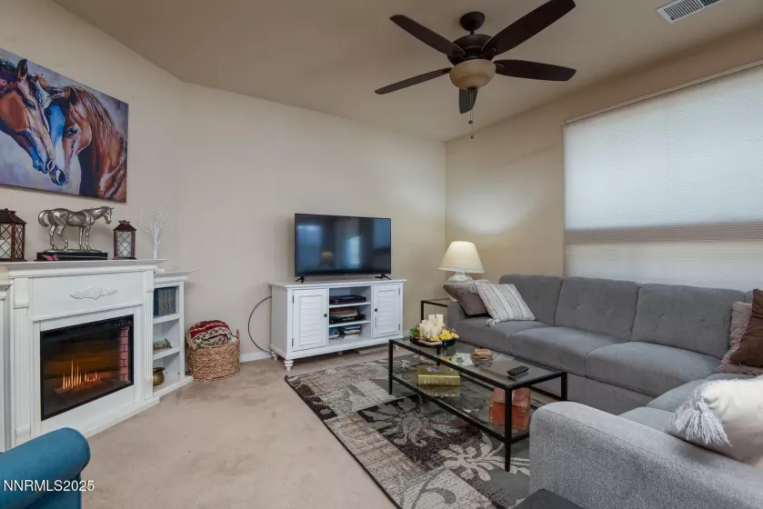 101 Moore, Dayton, Nevada 89403, 3 Bedrooms Bedrooms, ,2 BathroomsBathrooms,Residential,Residential,Moore,250051608
