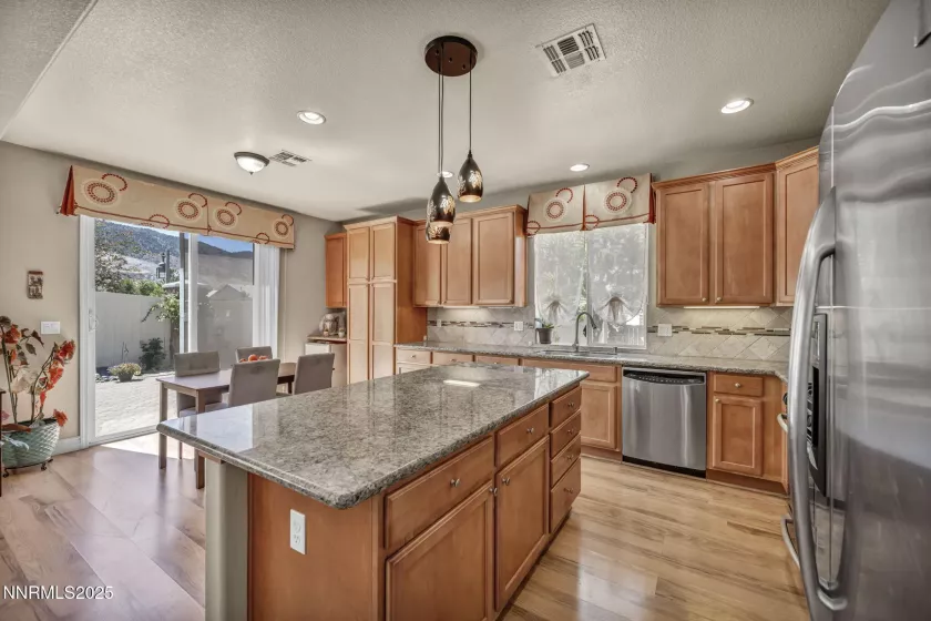 10598 Fort Morgan, Reno, Nevada 89521, 3 Bedrooms Bedrooms, ,2 BathroomsBathrooms,Residential,Residential,Fort Morgan,250051615