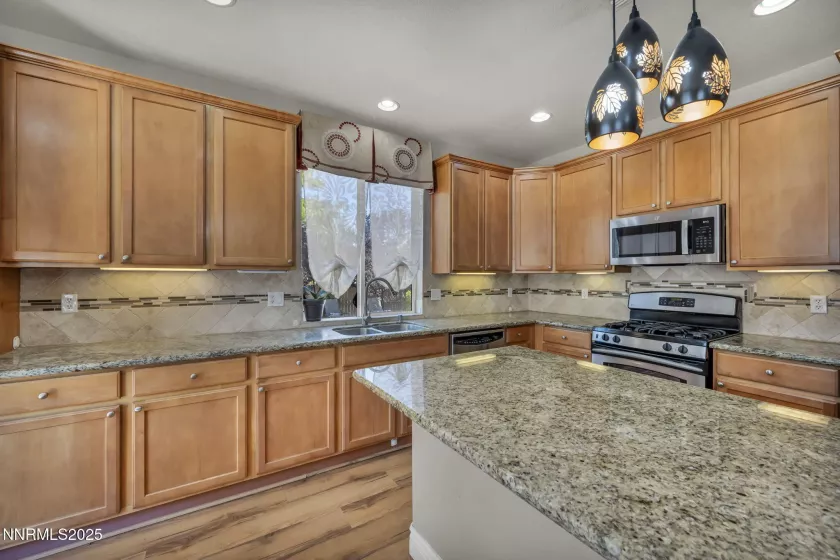 10598 Fort Morgan, Reno, Nevada 89521, 3 Bedrooms Bedrooms, ,2 BathroomsBathrooms,Residential,Residential,Fort Morgan,250051615
