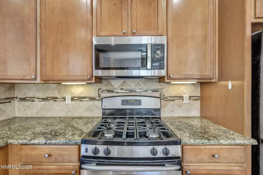 10598 Fort Morgan, Reno, Nevada 89521, 3 Bedrooms Bedrooms, ,2 BathroomsBathrooms,Residential,Residential,Fort Morgan,250051615