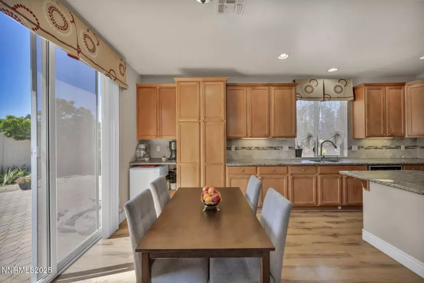 10598 Fort Morgan, Reno, Nevada 89521, 3 Bedrooms Bedrooms, ,2 BathroomsBathrooms,Residential,Residential,Fort Morgan,250051615