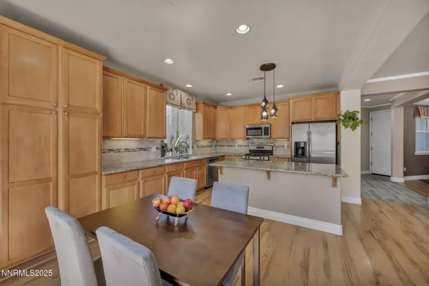 10598 Fort Morgan, Reno, Nevada 89521, 3 Bedrooms Bedrooms, ,2 BathroomsBathrooms,Residential,Residential,Fort Morgan,250051615
