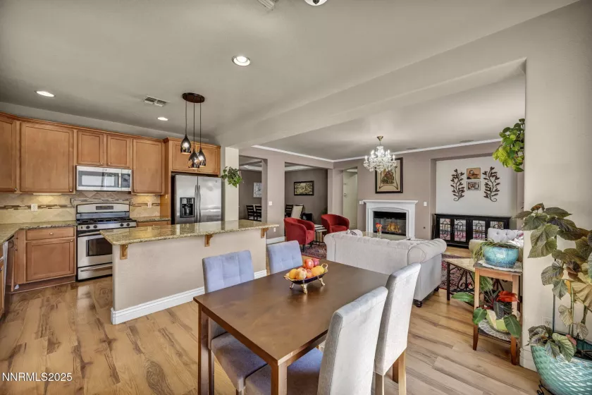 10598 Fort Morgan, Reno, Nevada 89521, 3 Bedrooms Bedrooms, ,2 BathroomsBathrooms,Residential,Residential,Fort Morgan,250051615