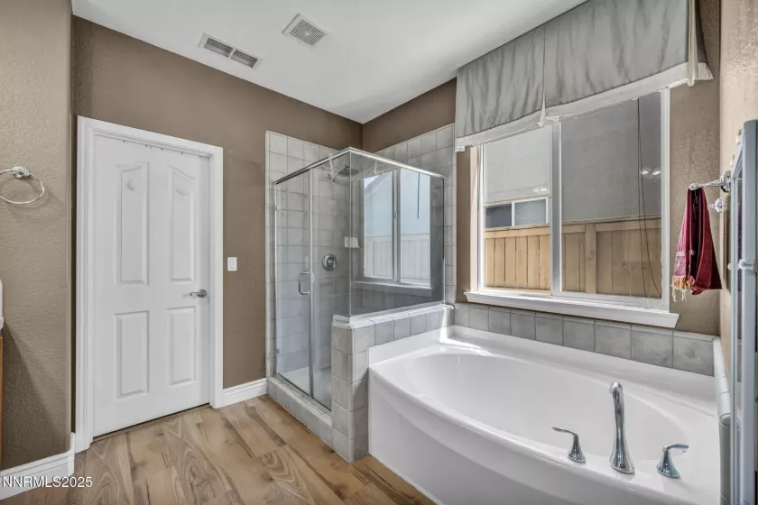 10598 Fort Morgan, Reno, Nevada 89521, 3 Bedrooms Bedrooms, ,2 BathroomsBathrooms,Residential,Residential,Fort Morgan,250051615