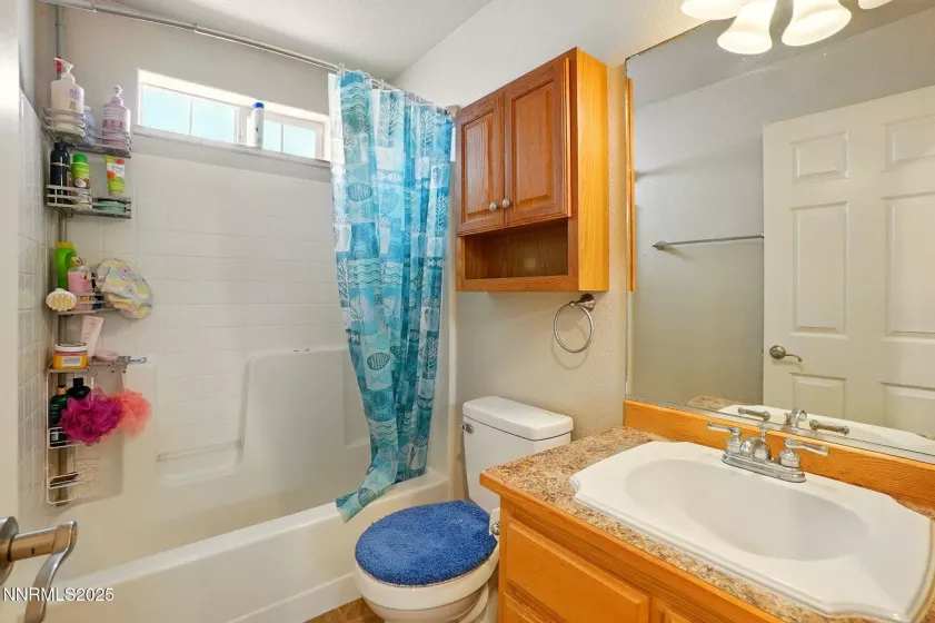 239 Mary Lou, Fernley, Nevada 89408, 4 Bedrooms Bedrooms, ,2 BathroomsBathrooms,Residential,Residential,Mary Lou,250051618