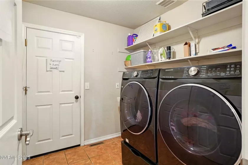 239 Mary Lou, Fernley, Nevada 89408, 4 Bedrooms Bedrooms, ,2 BathroomsBathrooms,Residential,Residential,Mary Lou,250051618