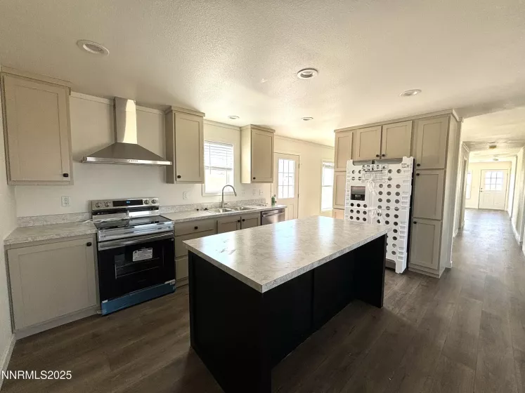 7615 Jean, Winnemucca, Nevada 89445, 4 Bedrooms Bedrooms, ,2 BathroomsBathrooms,Residential,Residential,Jean,250051619
