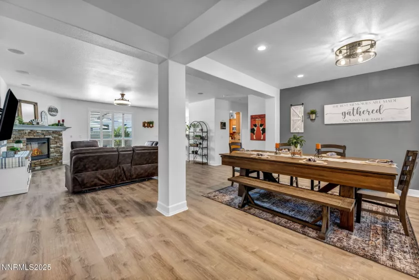 420 Chianti, Dayton, Nevada 89403, 3 Bedrooms Bedrooms, ,3 BathroomsBathrooms,Residential,Residential,Chianti,250051613