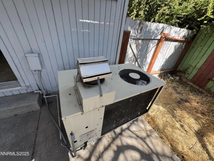 2519 Garfield, Sparks, Nevada 89431, 1 Bedroom Bedrooms, ,1 BathroomBathrooms,Residential,Residential,Garfield,250051630