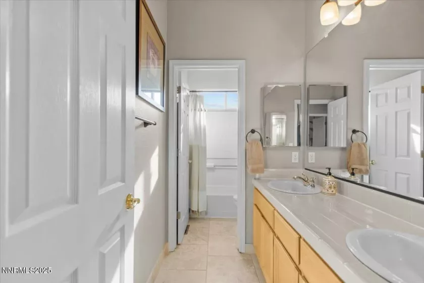3215 Epic, Reno, Nevada 89512, 3 Bedrooms Bedrooms, ,2 BathroomsBathrooms,Residential,Residential,Epic,250051629