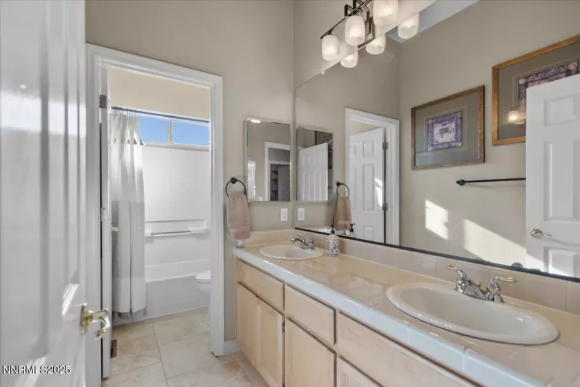 3215 Epic, Reno, Nevada 89512, 3 Bedrooms Bedrooms, ,2 BathroomsBathrooms,Residential,Residential,Epic,250051629