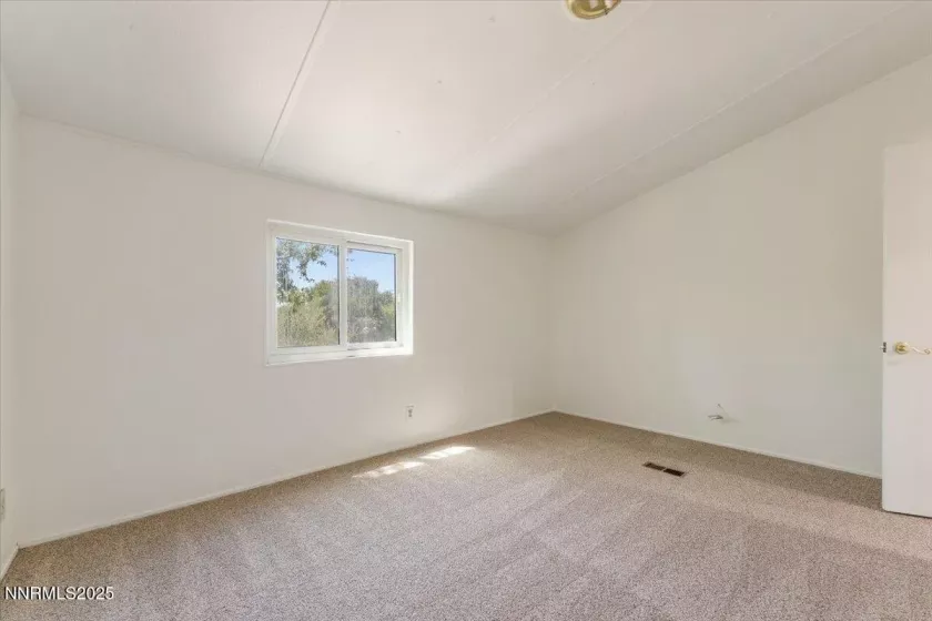330 Gerdes, Sun Valley, Nevada 89433, 3 Bedrooms Bedrooms, ,2 BathroomsBathrooms,Residential,Residential,Gerdes,250050345