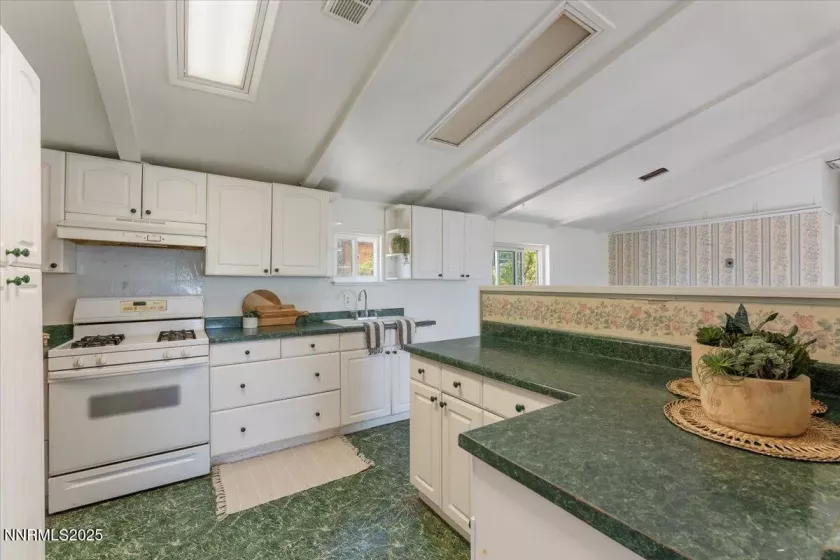 330 Gerdes, Sun Valley, Nevada 89433, 3 Bedrooms Bedrooms, ,2 BathroomsBathrooms,Residential,Residential,Gerdes,250050345