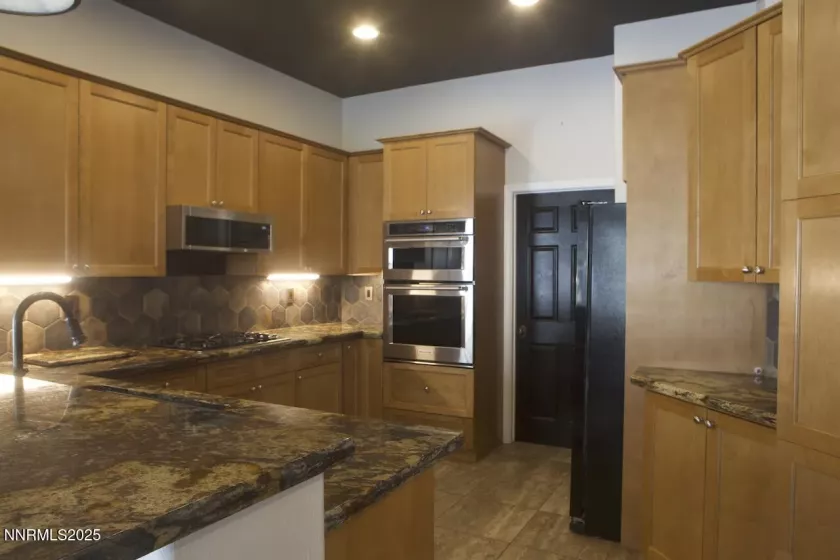 1570 Caughlin Creek Rd., Reno, Nevada 89519, 2 Bedrooms Bedrooms, ,3 BathroomsBathrooms,Residential,Residential,Caughlin Creek Rd.,250051632