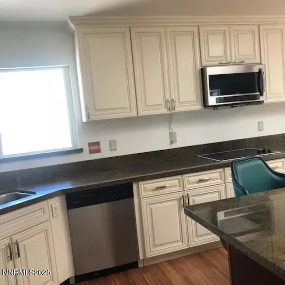 3200 Lodestar, Reno, Nevada 89503, 4 Bedrooms Bedrooms, ,3 BathroomsBathrooms,Residential,Residential,Lodestar,250051649