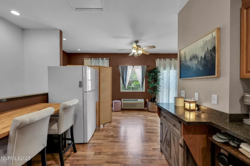 1236 Victorian Plaza, Sparks, Nevada 89431, 3 Bedrooms Bedrooms, ,3 BathroomsBathrooms,Residential,Residential,Victorian Plaza,250051658