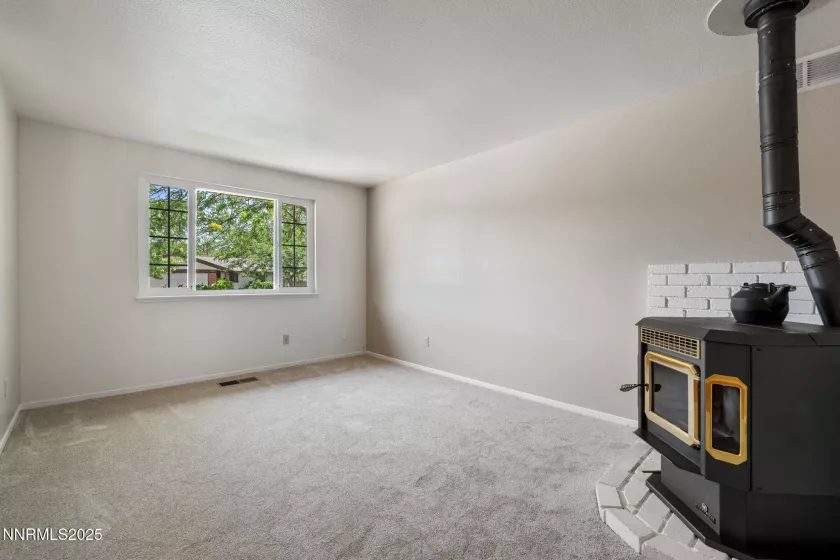 1885 King Edward, Reno, Nevada 89503, 3 Bedrooms Bedrooms, ,1 BathroomBathrooms,Residential,Residential,King Edward,250051673