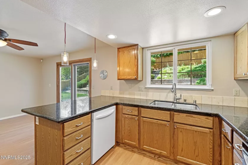 1885 King Edward, Reno, Nevada 89503, 3 Bedrooms Bedrooms, ,1 BathroomBathrooms,Residential,Residential,King Edward,250051673