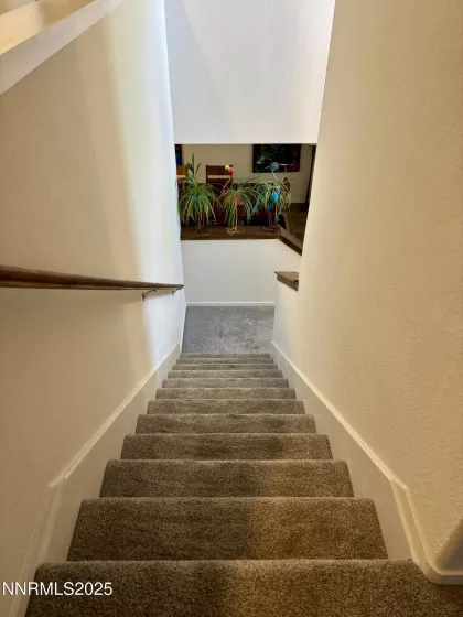 1175 La Cresta, Sparks, Nevada 89436, 4 Bedrooms Bedrooms, ,3 BathroomsBathrooms,Residential,Residential,La Cresta,250051676