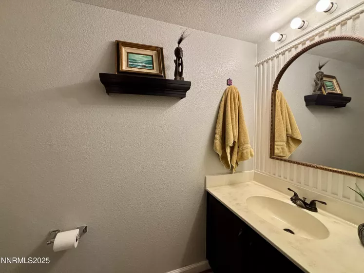 1175 La Cresta, Sparks, Nevada 89436, 4 Bedrooms Bedrooms, ,3 BathroomsBathrooms,Residential,Residential,La Cresta,250051676